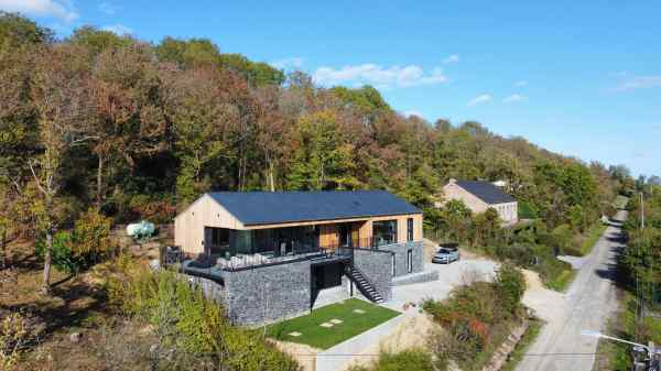 8 persoons vakantiehuis met privé zwembad en infraroodsauna in Septon Belgisch Luxemburg