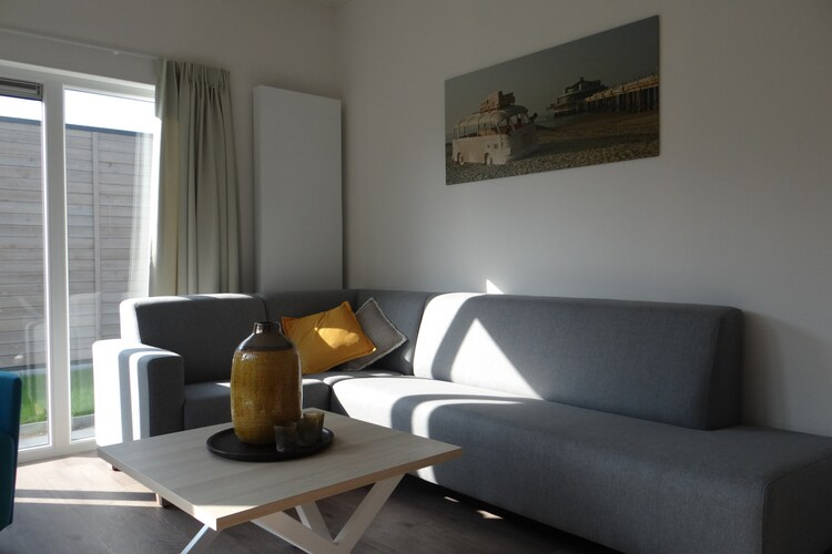 BK012 - Living Room