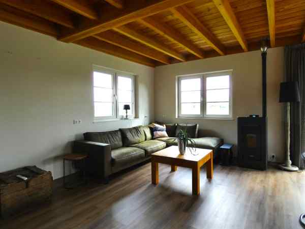 DG1551 - Living Room