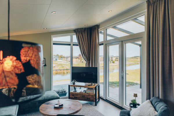 DG2184