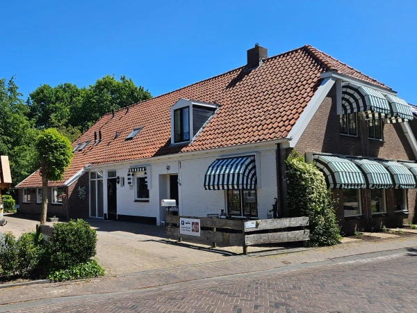 DG745