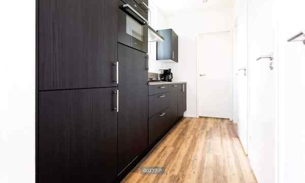 NB071 - Kitchen