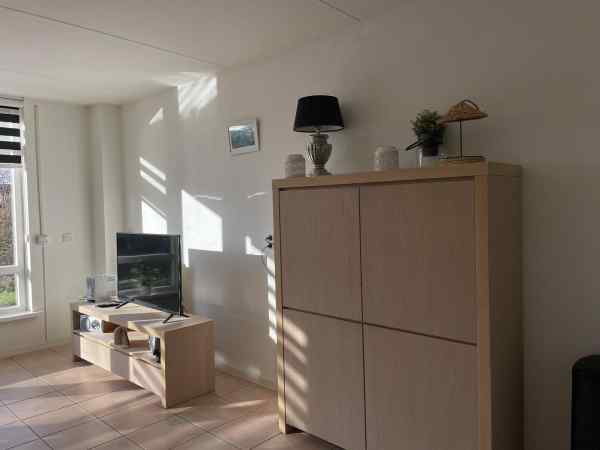 NH400 - Living Room