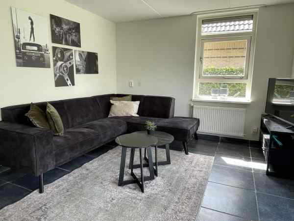 NH405 - Living Room