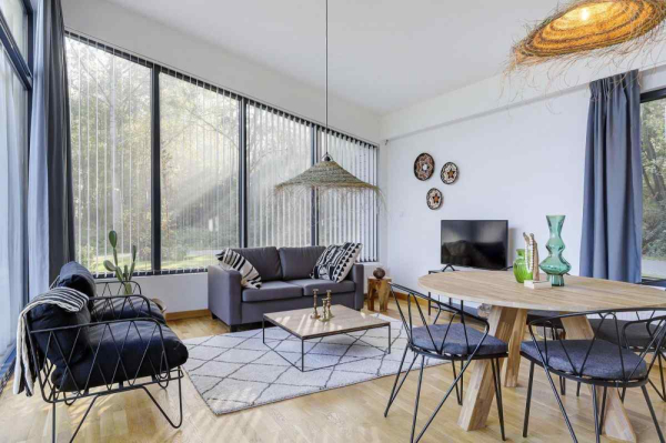 OV156 - Living Room