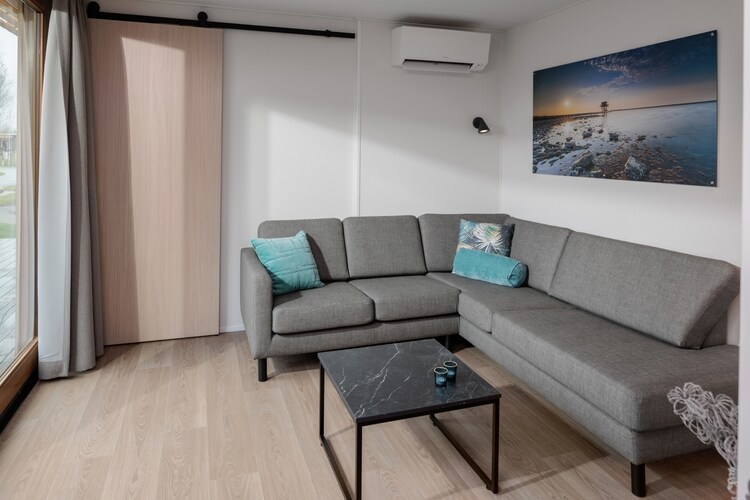 ZE1360 - Living Room