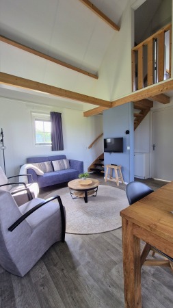 ZE211
