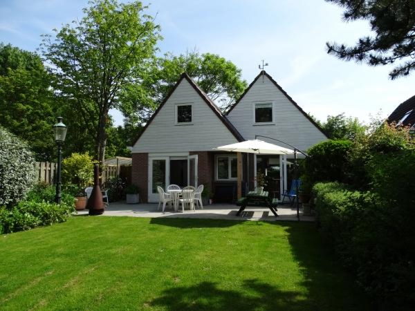 Luxe vrijstaand 6-persoons vakantiehuis met grote tuin in Scharendijke, Walcheren