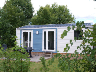 Nice 6-person mobile home at Baalse Hei Holiday Park in Turnhout, Belg...