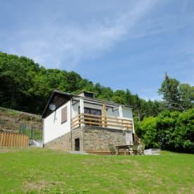 Nice holidayhome for 4 people with beautiful views near Durbuy.