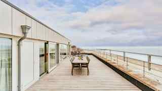 Schönes Penthouse für 10 Personen mit Dachterrasse und Meerblick