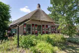 10-12 Persons holiday farm with free internet