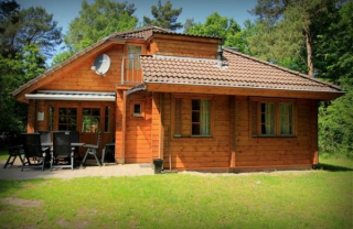 Finse bungalow met sauna in Gelderland voor 10 personen