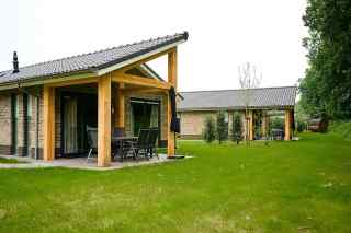 Beautiful 6 person holiday villa with private sauna on the Veluwe
