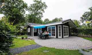 Luxury log cabin for 4 persons on the Scheleberg Estate in Lunteren