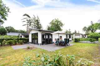 Modern furnished chalet for 4 persons on the Veluwe