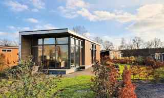 Modern chalet for 5 persons on a holiday park in Lichtenvoorde