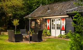 Cosy 4-person holiday home, ground floor with bath and large garden in...