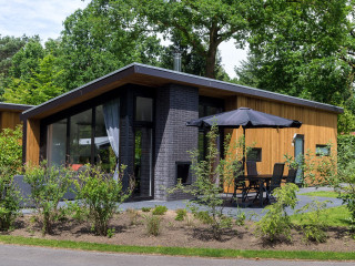 Komfortables 6-Personen-Ferienhaus mit Whirlpool auf der Veluwe.