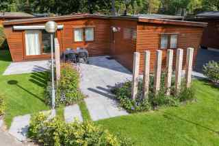Chalet for 5 people with sunny location on a holiday park in the Veluw...