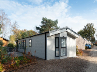 Spacious 4 person chalet in the woods of the Veluwe