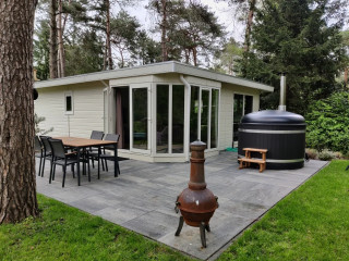 6 persons holiday home with hot tub on Vakantiepark Beekbergen