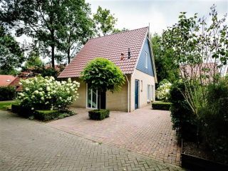 Beautiful 4 person holiday home with internet in Westerbork