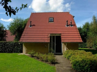 Schönes 4 Personen Ferienhaus mit Sauna in Westerbork