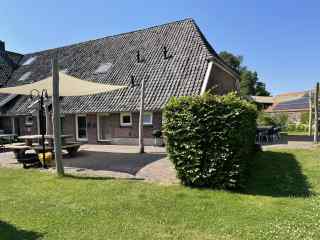Lovely 15 persons holiday farmhouse with free WiFi in Halle