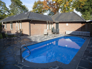 Luxe 14 persoons wellness-villa met eigen zwembad, op de Veluwe