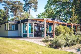 Beautiful 12 person group accommodation near Voorthuizen on the Veluwe