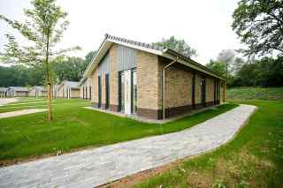 Luxury 4-person holiday home in the Veluwe - suitable for disabled peo...