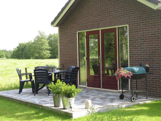Cozy 4 person holiday home located in a beautiful area in Friesland.