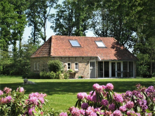 Uniquely situated 5 person holiday home in Southeast Friesland.