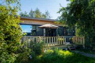 Gemütliches 6-Personen-Ferienhaus mit Bad in einem Ferienpark in Fries...