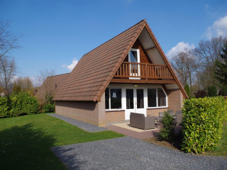 Beautiful 6 person holiday home at holiday park Limburg in Susteren