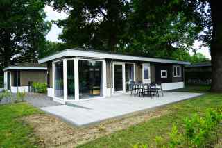 Luxuriöses 4-Personen-Ferienhaus im Ferienpark Limburg in Susteren