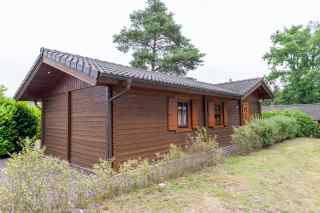 Luxury 6 person holiday home located on a beautiful holiday park in So...