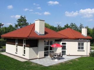 Luxury 4 person holiday home on Parc de Witte Vennen in North Limburg.