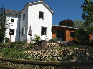 Modern 6-person country house in the hills near Vaals, near the border...