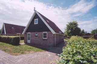 Comfortable 6 person holiday home near Lemmer