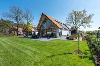 Luxury 6 person holiday home on Parc de Kievit in Noord-Brabant