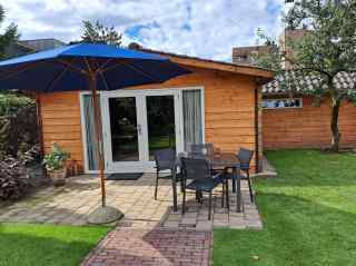 Attractive 2 pers holiday home with large garden and Wellness possibil...