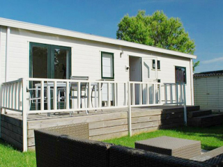 Simple 4 persons holiday home in a family friendly park in Sint Maarte...