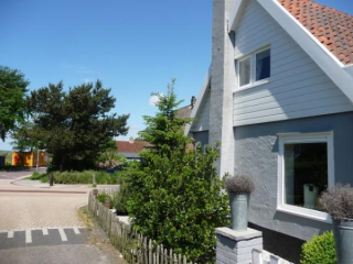 Atmospheric six-person holiday home hundred meters away from the dunes...