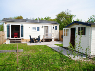 Fully equipped five-person Holiday home on a Holidaypark De Bremakker
