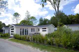 6 persons chalet with lots of privacy and space on a holiday park in H...