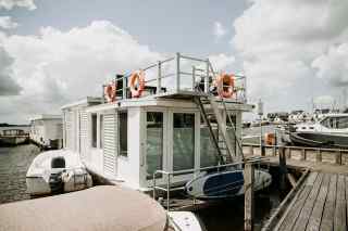 Cosy 4-person houseboat on the Loosdrechtse Plassen | own sub and cano...