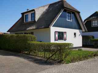 Modernes 8-Personen-Ferienhaus in Callantsoog