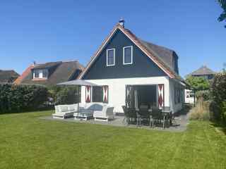 Very nice and modern 8 persons holiday home in Callantsoog
